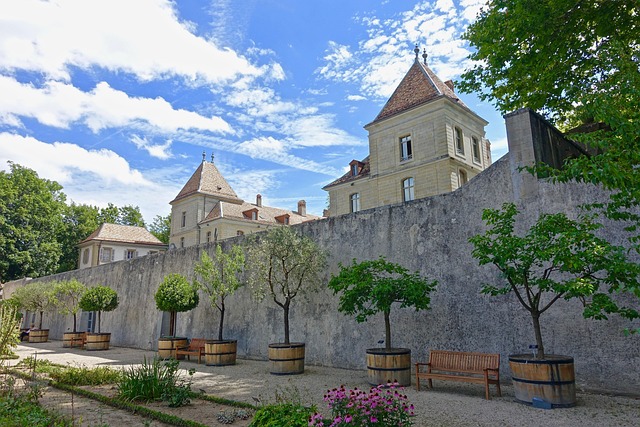 Species-Specific Tolerance to Stress